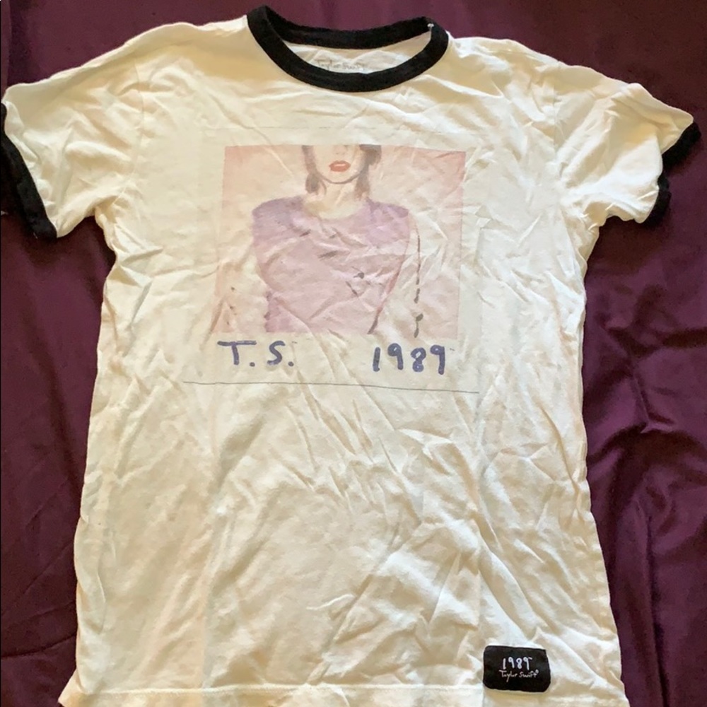 taylor swift concert shirt